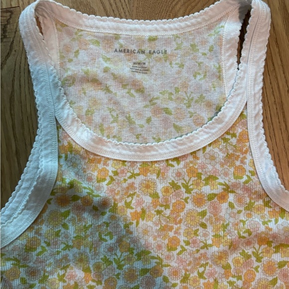 American Eagle Floral Tank Top - Picture 2 of 3